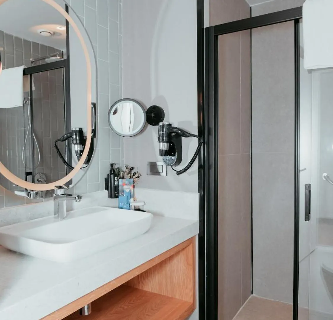 Tryp By Wyndham Istanbul Dolapdere Hotel