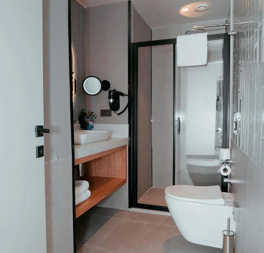 Tryp By Wyndham Istanbul Dolapdere Hotel 0*,  Turquia